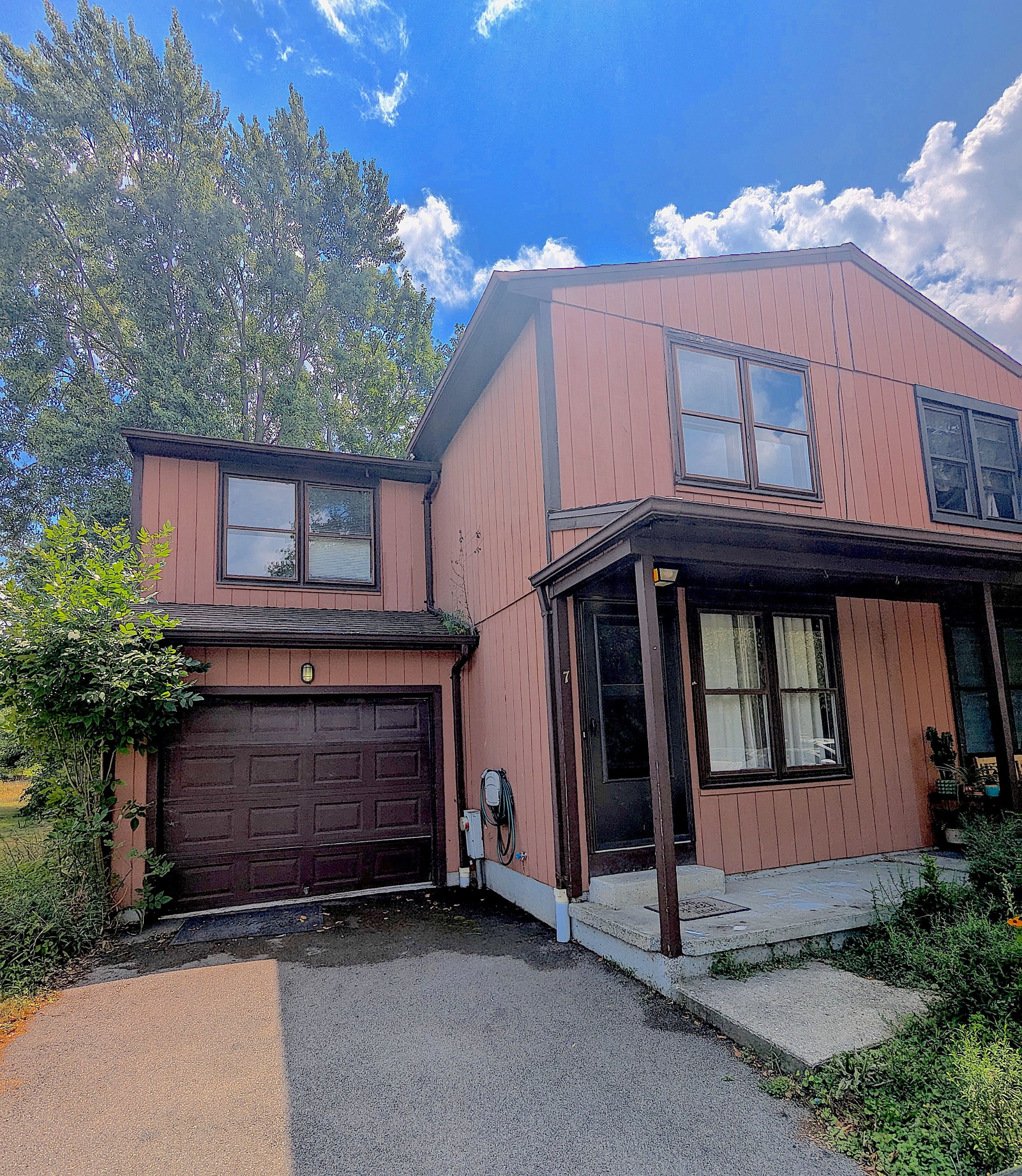 7 Robin Road